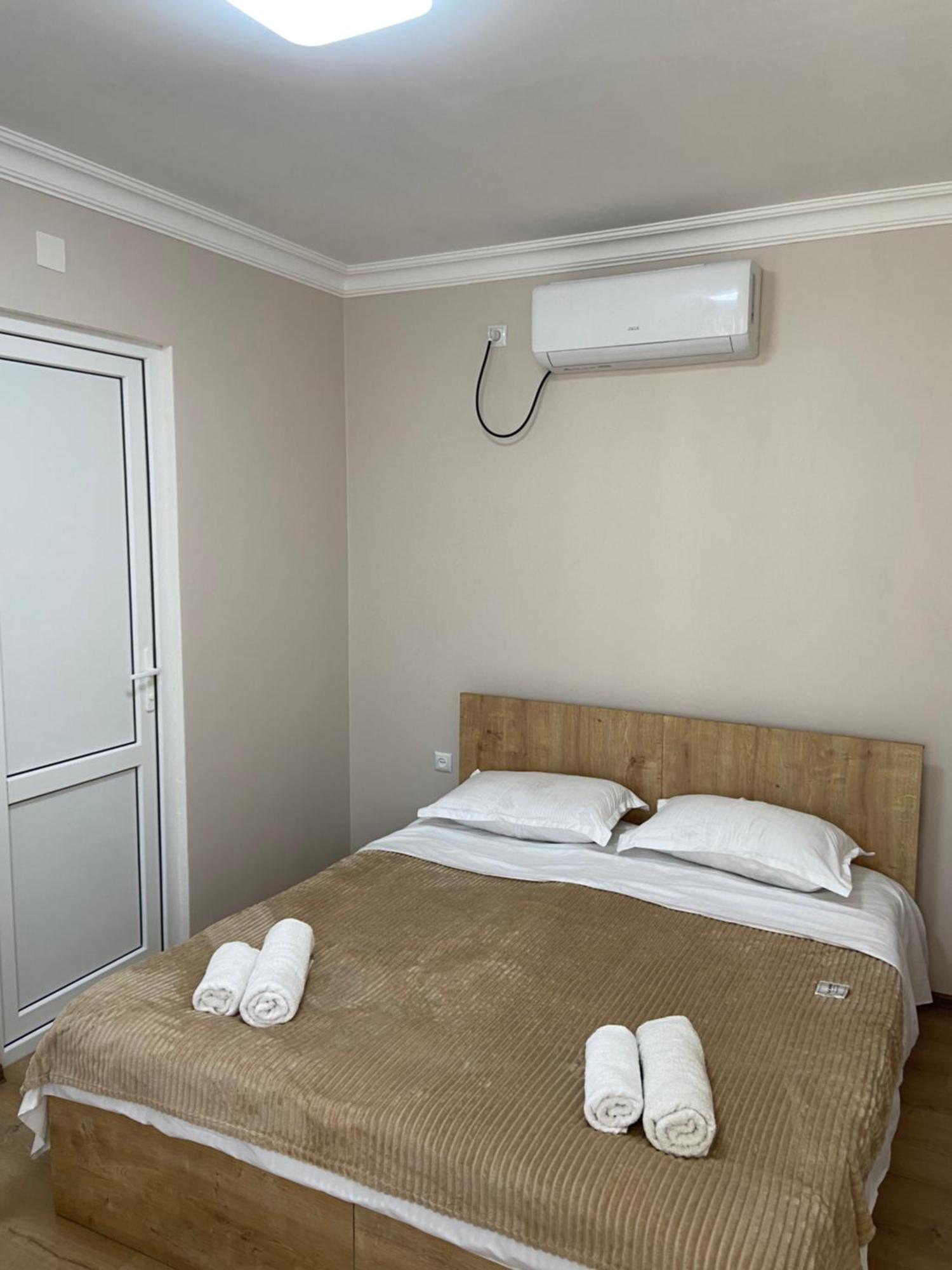 Hotel Doko Мартвили Екстериор снимка